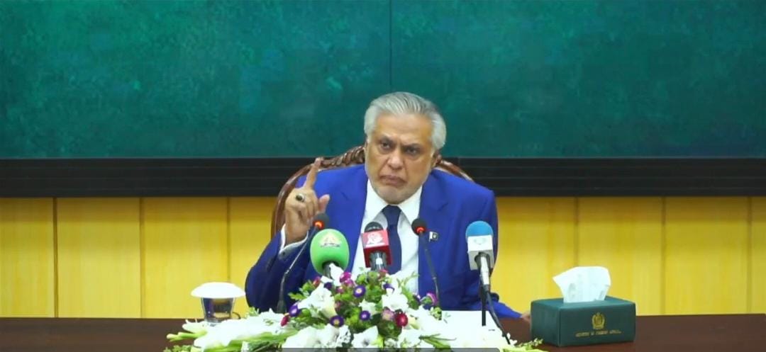 اسحاق ڈار کا دورۂ چین
