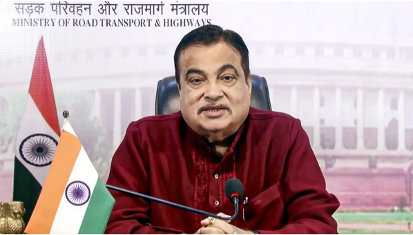 مرکز نے جموں و کشمیر میں رابطے میں بہتری لانےکے لیے اہم علاقوں میں نئی سرنگیں اور سڑکیں بنانے کے لیے 10,637 کروڑ روپے کے منصوبوں کی منظوری دے دی