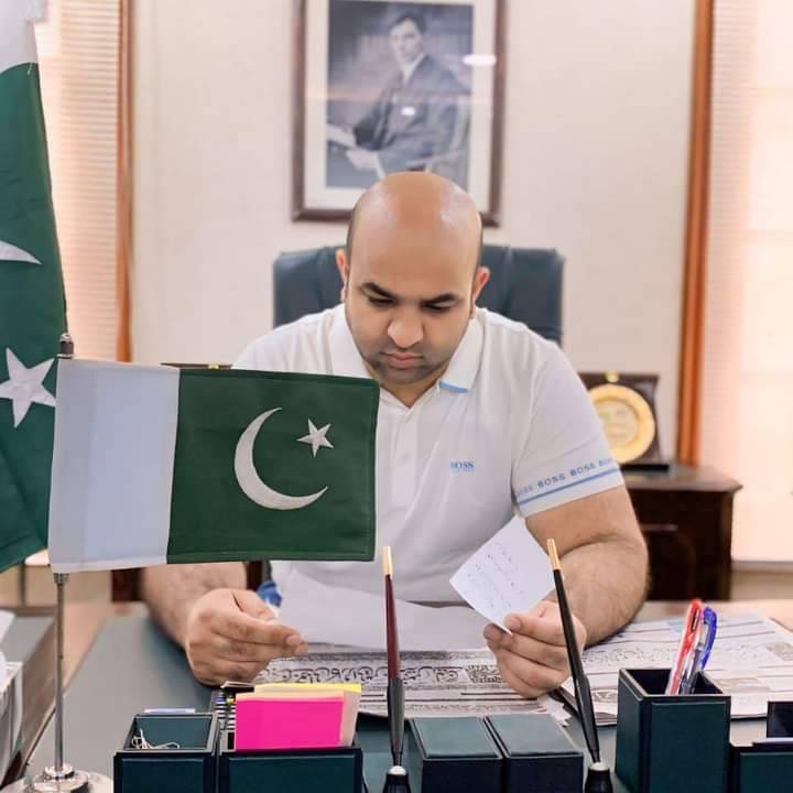 وزیر تعلیم کی جانب سے کہا گیا ہے کہ اس مرتبہ جن اسکولوں کے نتائج اچھے نہ ہوئے تو ان اسکولوں کے اساتذہ کے خلاف اقدامات کیے جائیں گے
