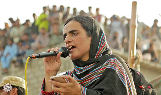 ماہرنگ بلوچ اور ان کے ساتھیوں کے جمسانی ریمانڈ میں 15 روز کا اضافہ کر دیا گیا