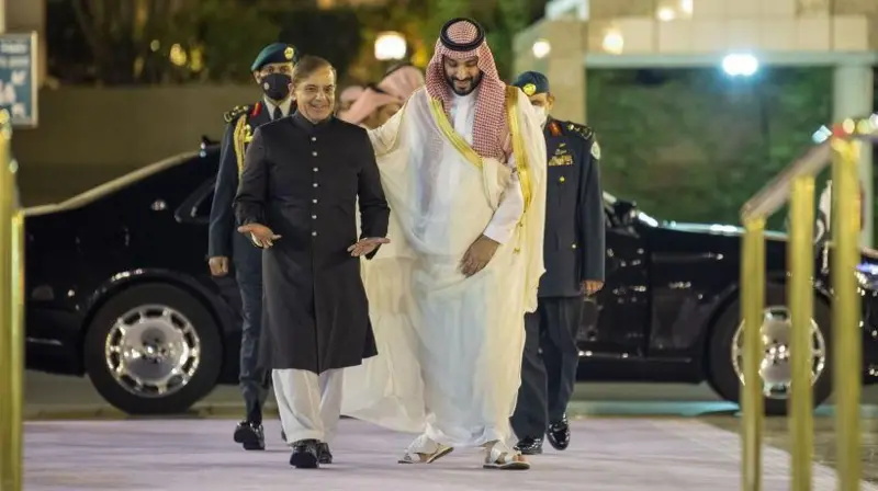 اٹہتر ارب ڈالر کا دفاعی بجٹ، 917 طیارے اور 840 ٹینک: امریکی سکیورٹی ضمانت کے باوجود سعودی عرب نے پاکستان کے ساتھ دفاعی معاہدہ کیوں کیا؟