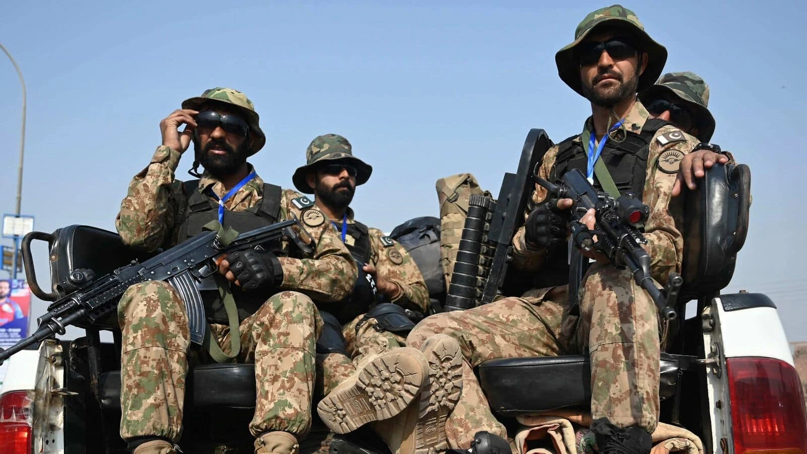 کیچ میں ای آئی ڈی دھماکہ، مزید 5 جوان مادر وطن پر قربان ہو گئے