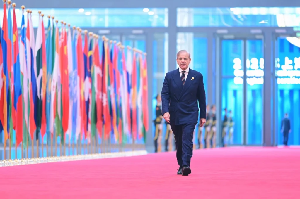 وزیراعظم شہباز شریف کی عالمی رہنماؤں سے ملاقاتیں، پاکستان کے سفارتی تعلقات میں نئی پیش رفت