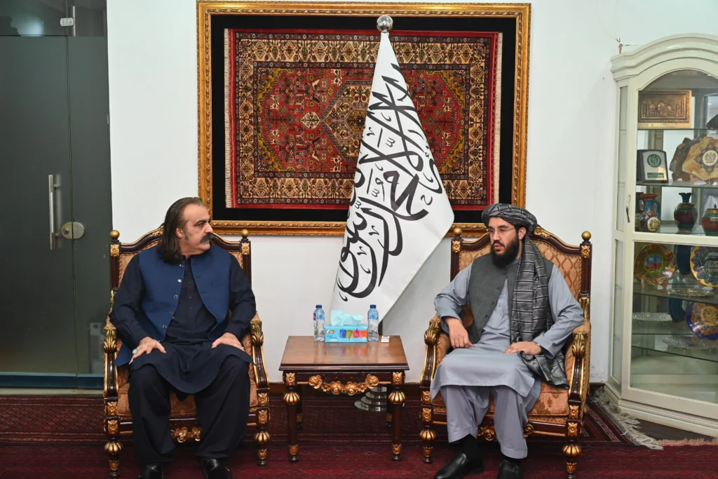 علی امین گنڈاپور کا افغان سفارتخانے کا دورہ، زلزلے سے ہونے والے نقصانات پر اظہار افسوس