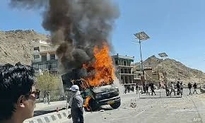 مقبوضہ لداخ میں پُرتشدد مظاہروں کے بعد تعلیمی ادارے بند، 50 سے زائد افراد زیرحراست