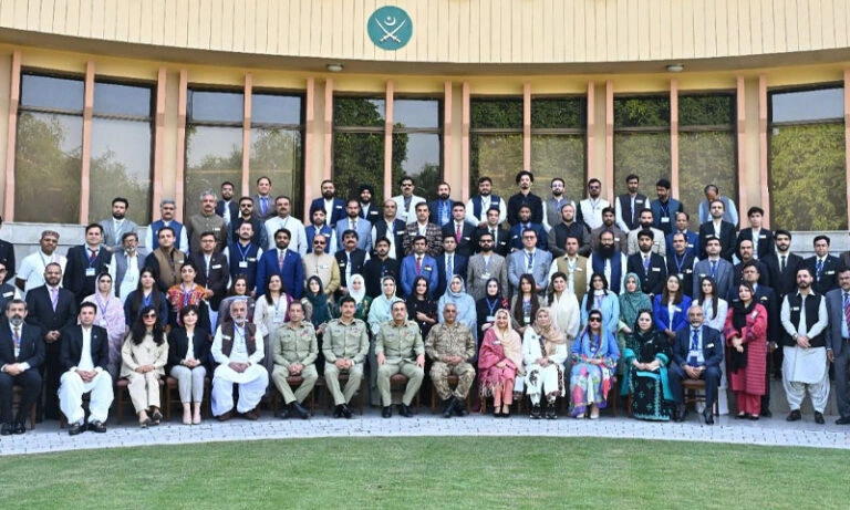 فیلڈ مارشل عاصم منمیر کی راولپنڈی میں نیشنل ورکشاپ بلوچستان کے افراد سے ملاقات، صوبے کی ترقی اور سلامتی پر تفصیلی گفتگو