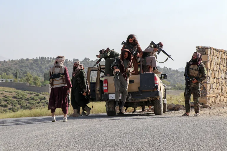 پاک فوج نے اسپین بولدک اور کرم میں افغان طالبان کے حملے ناکام بنا دیے؛ متعدد ہلاک