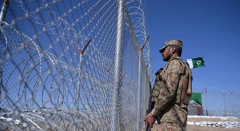 پاک افغان بارڈر کشیدگی پر قطر، سعودی عرب، ایران اور یمن کا ردعمل سامنے آ گیا