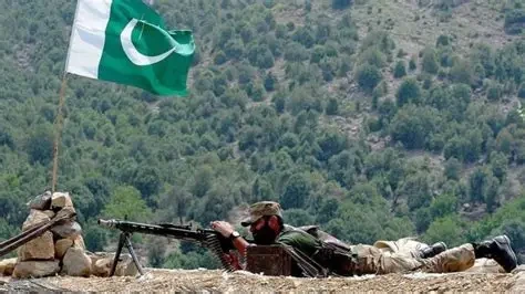 افغان سرزمین پر موجود دہشتگرد گروہ تسلسل کے ساتھ پاکستان کے خلاف منظم کارروائیوں میں مصروفِ عمل ہیں۔ واضح رہے کہ ان دہشت گرد گروہوں کو افغانستان میں ٹھکانوں کے ساتھ ساتھ مالی مدد حاصل ہے