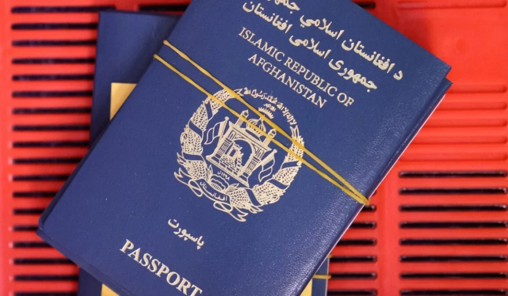 پاکستان کی جناب سے کبھی بھی اس قسم کی کوئی ویزا درخواست جمع نہیں کرائی گئی۔ درحقیقت یہ افواہیں ایک منظّم پروپیگنڈا مہم کا حصہ ہے جس میں افغان طالبان بھارتی ایما پر اس پروپیگندے کو پھیلا رہے ہی