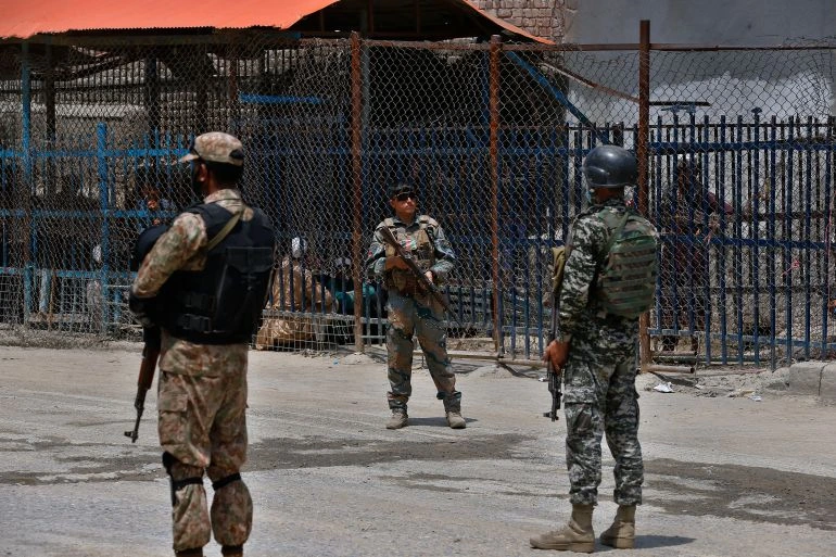 پاکستان اور افغانستان کے درمیان آئندہ 48 گھنٹوں کیلئے جنگ بندی پر اتفاق ہو گیا