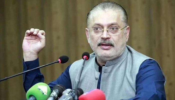 صوبائی حکومت کے ترقیاتی منصوبے نہ صرف معیشت کو مستحکم کر رہے ہیں۔ ہائی ویز اور شاہراہوں کے منصوبوں کے ذریعے تجارت، زراعت اور صنعت میں نئے مواقع فراہم کریں گے، شرجیل میمن