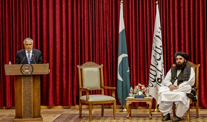 افغانستان کے وزیر خارجہ امیر خان متقی کے مذاکرات کے حوالے سے پاکستان پر الزامات: ماہرین کی شدید تنقید