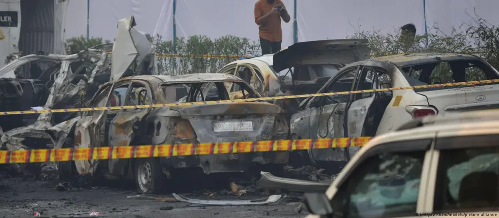 دہلی بم دھماکے کے مشتبہ ملزم کشمیری ڈاکٹر کا مکان منہدم