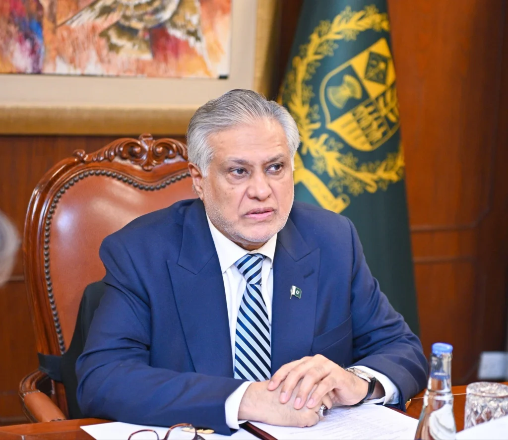 نائب وزیراعظم شنگھائی تعاون تنظیم کے اجلاس میں شرکت کیلئے ماسکو روانہ