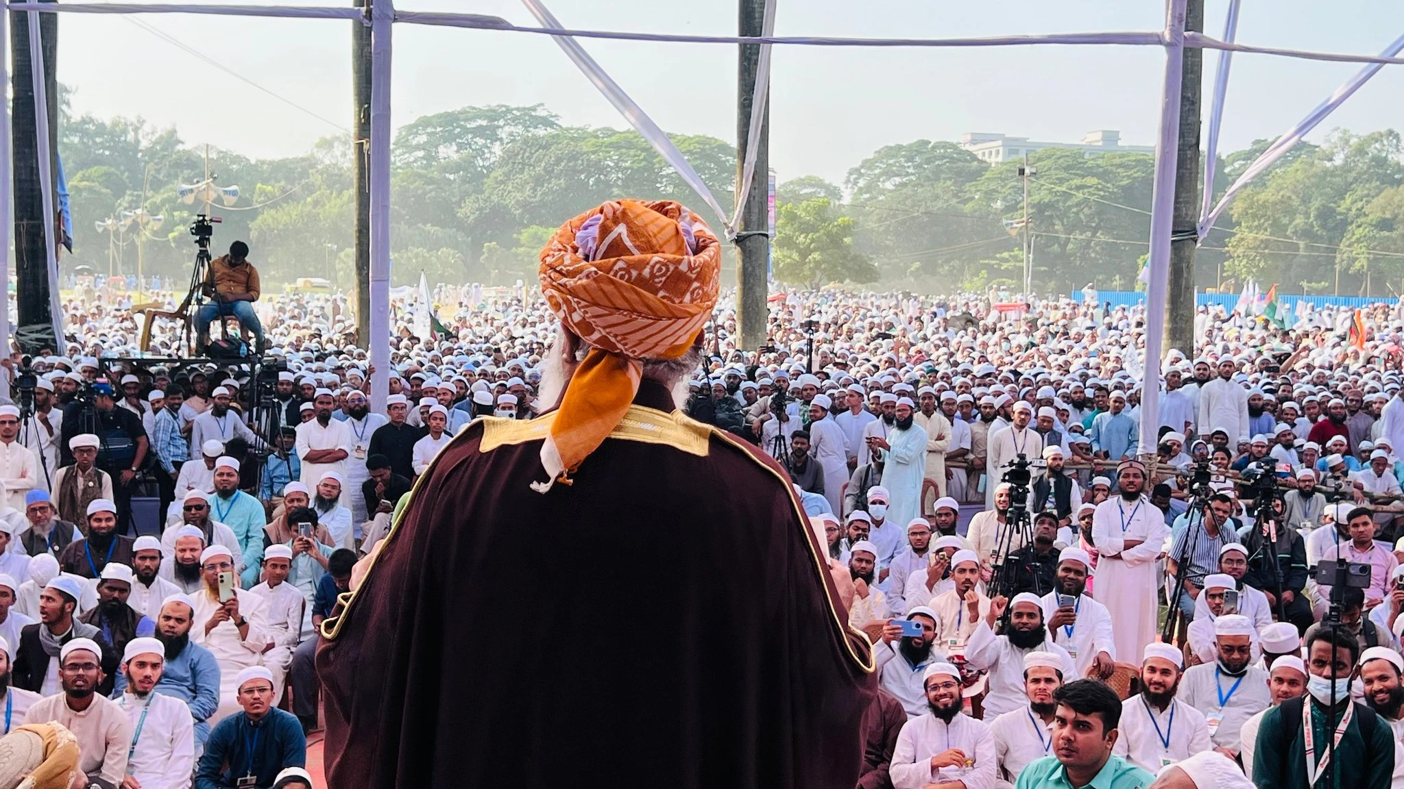 پاکستان اور بنگلا دیش کا مسلمان ایک قوت ،ایک جماعت اور ایک امت ہے؛ مولانا فضل الرحمان کا ڈھاکہ میں خطاب