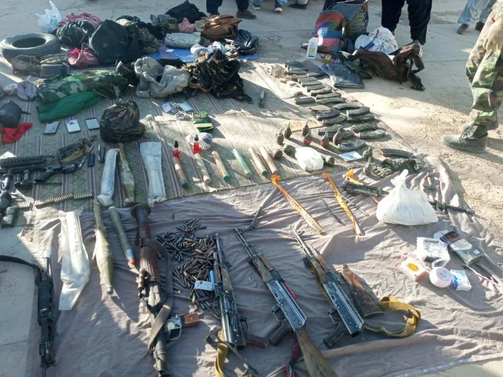 زیارت بلوچستان میں لیویز فورس اور ضلعی انتظامیہ نے کارروائی کرتے ہوئے قندہار سے تعلق رکھنے والے پانچ دہشت گرد گرفتار کر لیا اور بھاری مقدار میں اسلحہ و بارودی مواد برآمد کیا