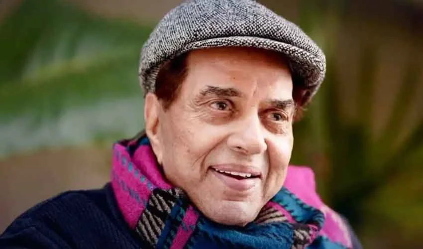 لیجنڈری بولی ووڈ اداکار دھرمیندرا 89 برس کی عمر میں انتقال کر گئے