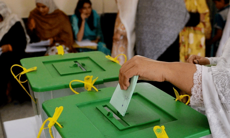قومی اسمبلی کے 6 اور پنجاب اسمبلی کے 7 حلقوں میں ضمنی انتخابات، پولنگ جاری