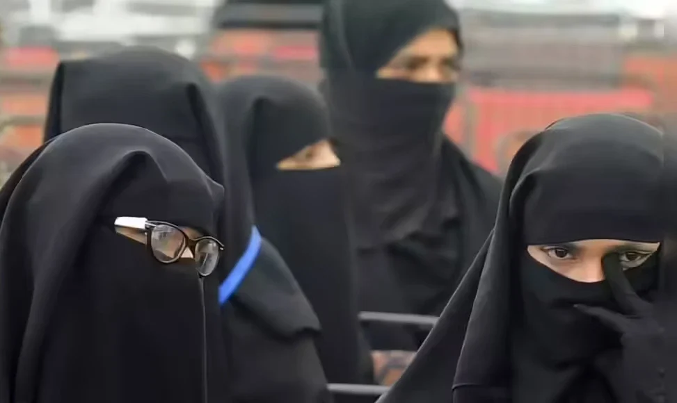 بھارتی میڈیا نے وومن کارڈ کا سہارا لے کر افیرا بی بی اور شاہین شاہد کو بغیر کسی ثبوت کے دہشت گرد قرار دے کر پاکستانی خواتین کی عزت و وقار کو نشانہ بنایا ہے