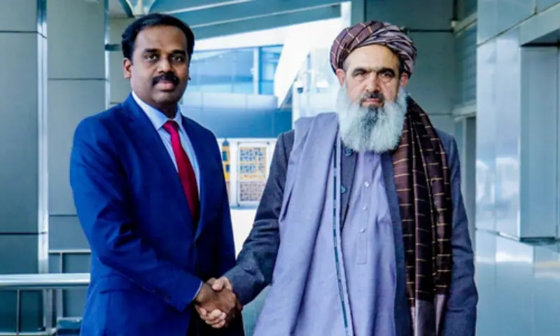 افغان وزیر صحت کا دورہ بھارت؛ طالبان حکومت بھارت سے معاہدوں کیلئے پاکستان کی ادویات کو جعلی قرار دینے لگی