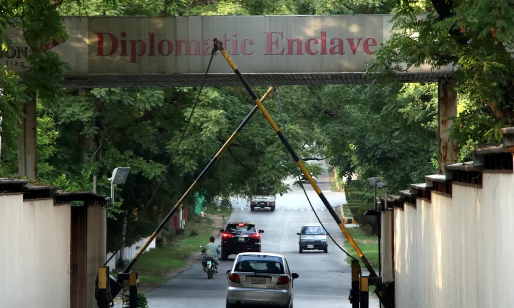 ڈپلومیٹک انکلیو میں جعلی شناختی کارڈ کے ساتھ داخلے کی کوشش کرنے پر حارث نامی افغان شہری گرفتار