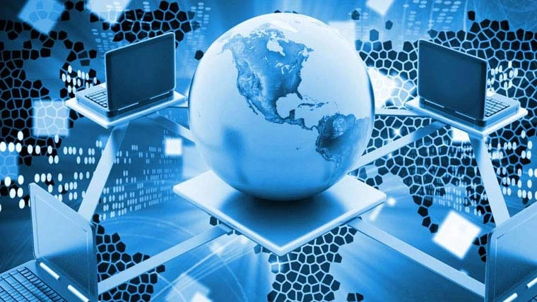 پاکستان کے 11 اضلاع میں ہائی اسپیڈ انٹرنیٹ، وائس کمیونیکیشن اور فائبر آپٹیکل نیٹ ورک کے لیے یو ایس ایف نے 13 ارب روپے مالیت کے 9 میگا پراجیکٹس کی منظوری دے دی ہے