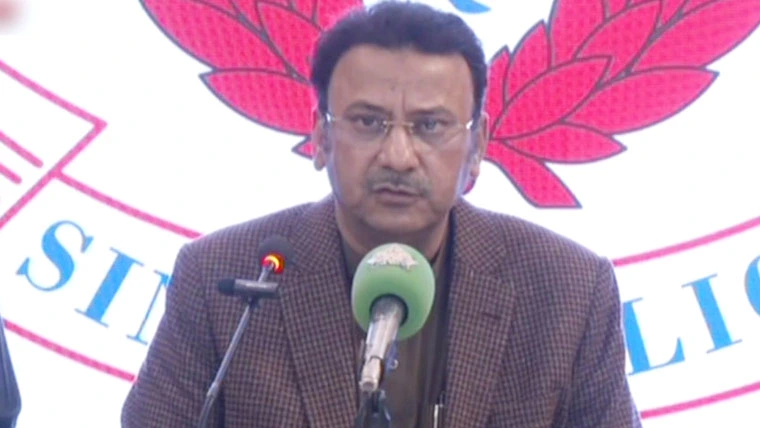 کراچی میں قانون نافذ کرنے والے اداروں نے بروقت کارروائی کرتے ہوئے بلوچستان لبریشن آرمی اور بلوچستان لبریشن فرنٹ کی ایک سنگین دہشت گردانہ سازش ناکام بنا دی، جس کے تحت ایک کم عمر بلوچ بچی کو خودکش حملے کے لیے استعمال کرنے کی کوشش کی جا رہی تھی