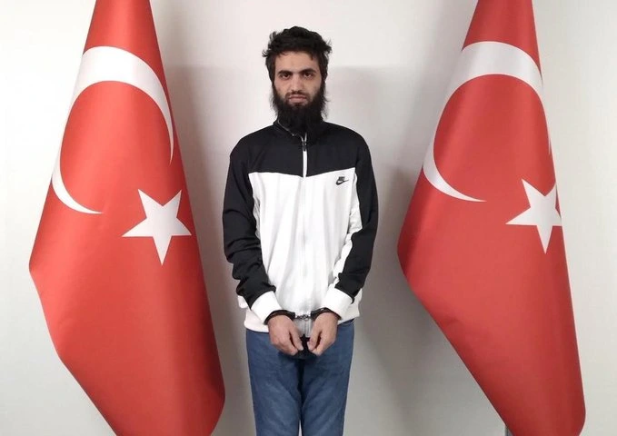 پاک افغان سرحدی علاقے میں مشترکہ انٹیلی جنس آپریشن میں ترک نژاد داعش کمانڈر گرفتار؛ ترکی منتقل