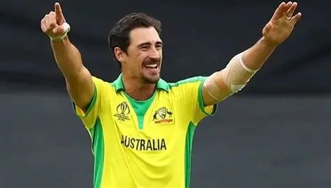 آسٹریلوی فاسٹ بولر مچل سٹارک نے وسیم اکرم کا ریکارڈ توڑ کر ٹیسٹ کرکٹ میں 418 وکٹیں لینے کا اعزاز حاصل کر لیا