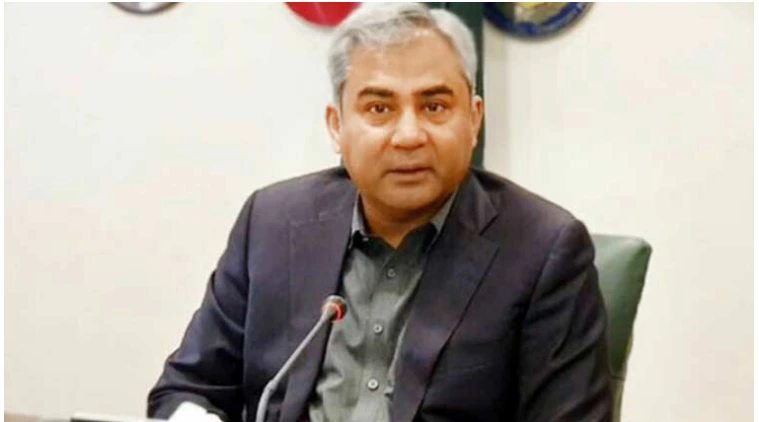 پریس کانفرنس کرتے ہوئے محسن نقوی نے کہا ہے کہ باہمی تعلقات کا بنیادی اصول برابری اور باہمی احترام ہے۔ اگر بھارتی ٹیم میدان میں ہاتھ ملانے سے گریز کرتی ہے، تو ہمیں بھی اس کی کوئی خواہش نہیں