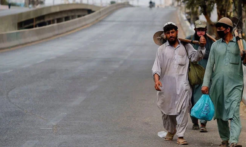 ٹریفک آرڈیننس 2025 اور پہیہ جام ہڑتال؛ حکومت کی غیر ذمہ داری یا عوام کی سزا؟