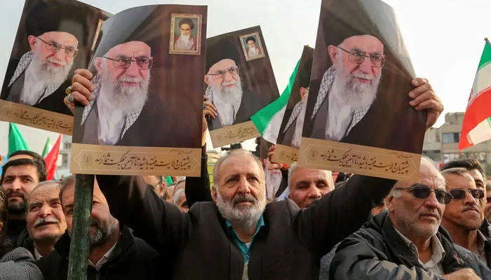 ایران میں دو ہفتے تک جاری مظاہرے ختم ہو گئے، ملک کے بیشتر حصوں میں امن و امان اور بین الاقوامی کالز بحال جبکہ انٹرنیٹ تاحال بند ہے