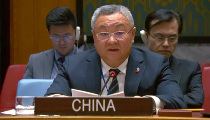 سلامتی کونسل کے اجلاس میں چین نے ایران کے خلاف امریکی دھمکیوں پر سخت تنقید کرتے ہوئے خبردار کیا کہ طاقت کے استعمال سے مشرق وسطیٰ میں ایک اور تباہ کن جنگ چھڑ سکتی ہے