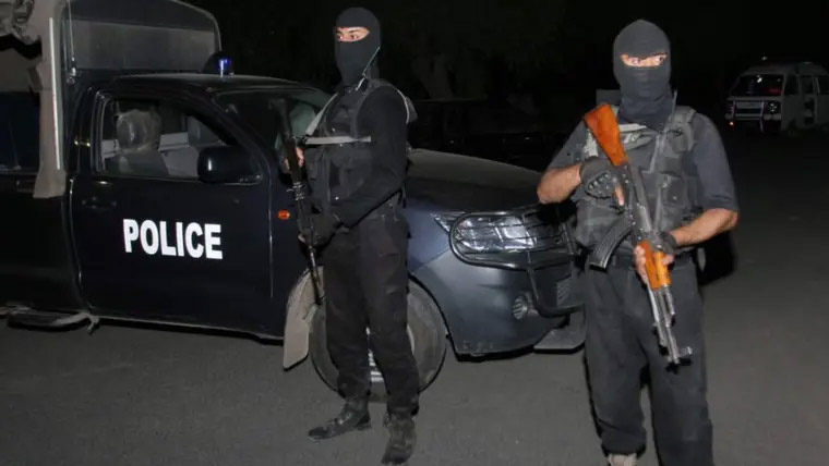 سی ٹی ڈی نے ڈیرہ اسماعیل خان میں کارروائی کے دوران 3 مطلوب دہشت گرد ہلاک کر دیے۔ ہلاک دہشت گرد پولیس اور سکیورٹی فورسز پر حملوں میں ملوث تھے