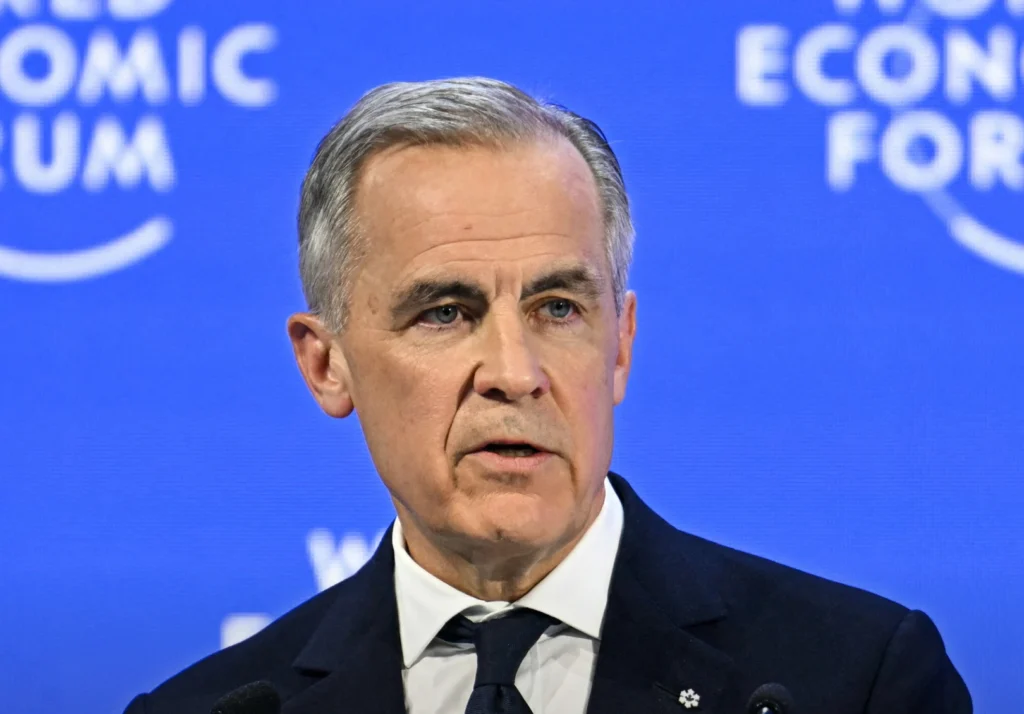 کینیڈا کے وزیرِ اعظم جسٹن ٹروڈو نے عالمی اقتصادی فورم، ڈاؤوس کے اجلاس میں ایک اہم تقریر کرتے ہوئے دنیا کی درمیانی طاقتوں سے اپیل کی کہ وہ عالمی چیلنجز سے نمٹنے کے لیے متحد ہو جائیں