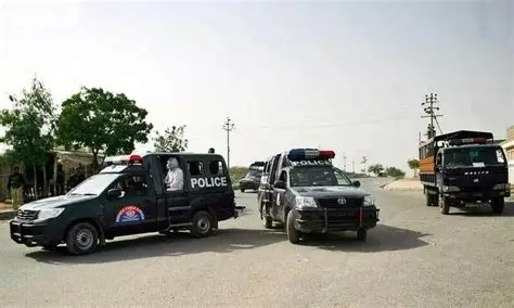 ضلع ٹانک کے تھانہ گومل کے علاقے میں ایک منصوبہ بند آئی ای ڈی حملے میں پانچ پولیس اہلکار جاں بحق ہو گئے، جن میں ایس ایچ او بھی شامل ہیں۔ دھماکے نے بکتر بند گاڑی کو مکمل طور پر تباہ کر دیا