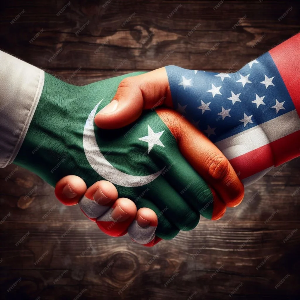 امریکہ کے وزیر مشیر برائے عوامی سفارت کاری اینڈی ہیلس نے کہا ہے کہ پاکستان اور امریکہ کے تعلقات اس وقت اپنی تاریخ کی بلند ترین سطح پر ہیں اور دونوں ممالک کی قیادت کے درمیان مضبوط اور دوستانہ روابط قائم ہیں