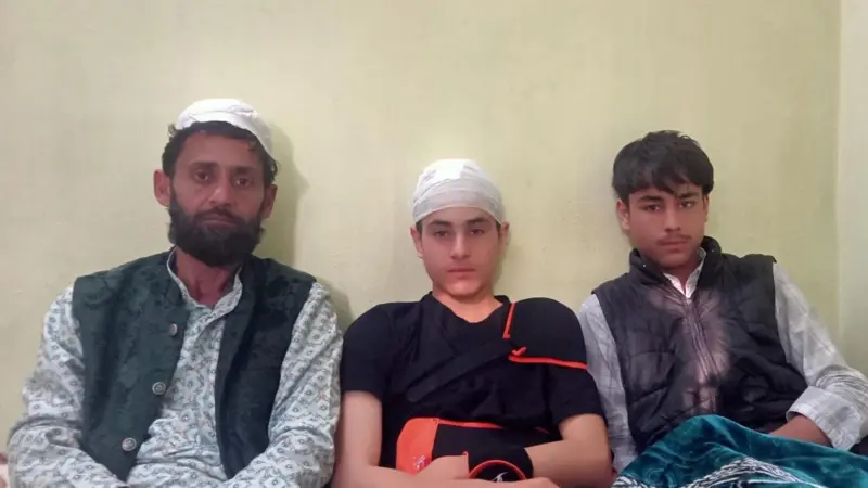 ’دو منٹ کے لیے لگا وہ مجھے مار ہی ڈالے گا‘: انڈیا میں کشمیری نوجوانوں پر حملہ اور ہراسانی کے بڑھتے واقعات