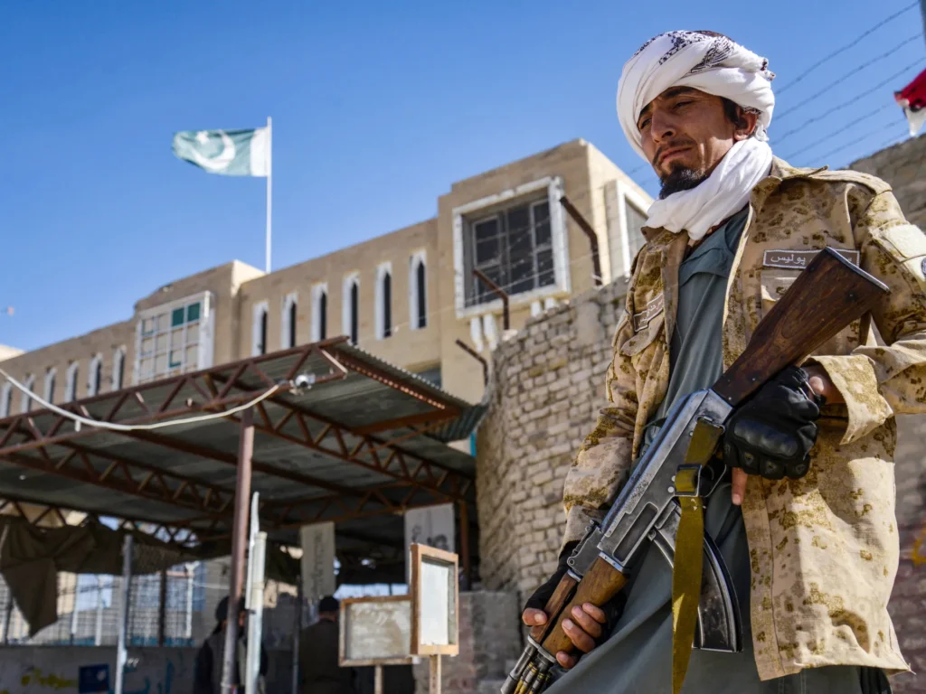 ٹی ٹی پی کے خودکش بمبار کو 'فائٹر' کہنے پر پاکستانی حکام نے الجزیرہ کو آڑے ہاتھوں لے لیا؛ نشریات بند کرنے پر غور