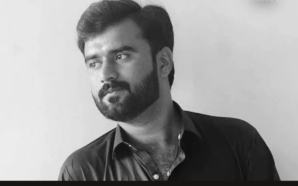 نبیل ارمان کے حوالے سے جاری تحقیقات میں یہ انکشاف ہوا ہے کہ وہ محض ایک طالب علم نہیں بلکہ کالعدم بی ایل اے کے میڈیا ونگ اور آن لائن بھرتیوں کے نیٹ ورک کا ایک اہم حصہ رہے ہیں