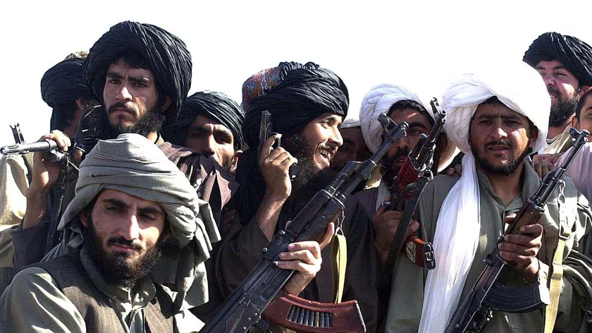 پاکستان کی سکیورٹی فورسز کی کاروائیاں، افغان سرزمین پر دہشت گردوں کی موجودگی، اور عالمی سکوت کے پس منظر میں پاکستان کا حقِ دفاع