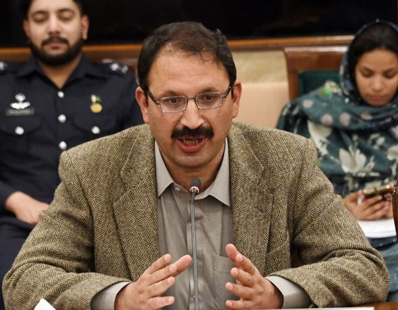 پی ٹی آئی کے رکنِ قومی اسمبلی جنید اکبر نے پارلیمانی بینچز سے اظہارِ خیال کا موقع نہ ملنے پر ناراضی کا اظہار کرتے ہوئے پارلیمانی کمیٹی سے علیحدگی اختیار کر لی، جس سے جماعت کے اندر اختلافات نمایاں ہو گئے