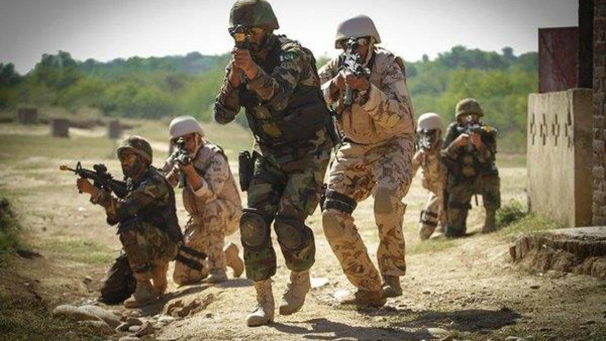 آپریشن ’’غضب لِلحق‘‘ کے باعث خیبرپختونخوا میں دہشت گردی کے واقعات 65 فیصد کم ہو گئے؛ نویں ہفتے میں 48 کے مقابلے بارہویں ہفتے میں صرف 12 واقعات رپورٹ ہوئے