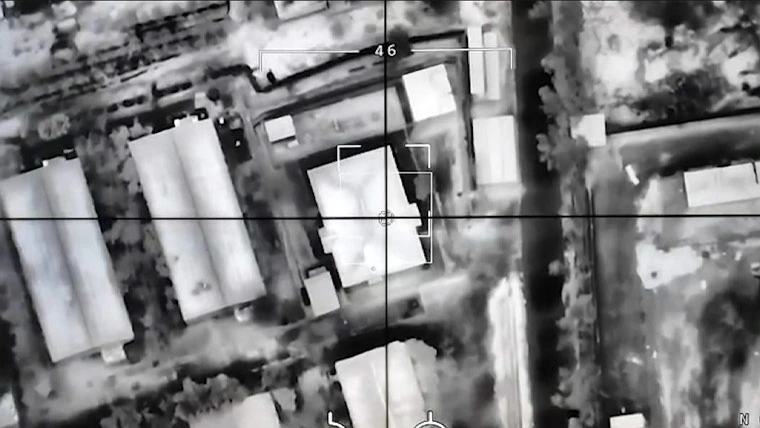 پاک فوج نے 'آپریشن غضب للحق' کے تحت کابل، قندھار اور پکتیا میں دہشت گردوں کے مراکز اور لاجسٹک انفراسٹرکچر کو فضائی حملوں میں تباہ کر دیا