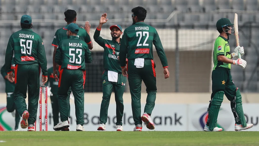 پاکستان بمقابلہ بنگلہ دیش، تیسرا ون ڈے
