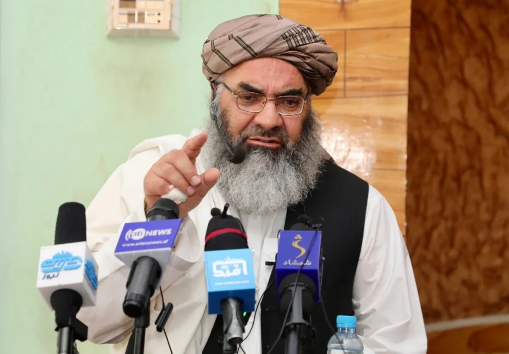 پاکستان کے فضائی حملوں کے ڈر سے طالبان قیادت محفوظ مقامات پر منتقل، اسماعیل غزنوی نے خود کو جیل میں محصور کر لیا