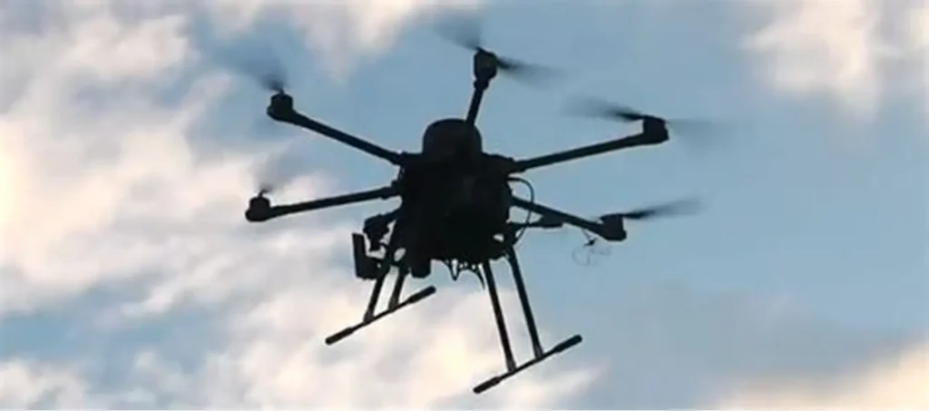 کوہاٹ کینٹ میں حساس تنصیبات پر ڈرون حملوں کی کوشش ناکام، سکیورٹی فورسز نے اینٹی ڈرون سسٹم کے ذریعے دہشت گردوں کے عزائم کو خاک میں ملا دیا