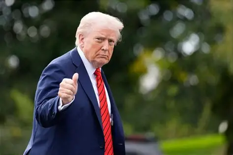 امریکی صدر ڈونلڈ ٹرمپ نے ایران کو آبنائے ہرمز کھولنے کے لیے 48 گھنٹوں کی حتمی مہلت دیتے ہوئے ایرانی بجلی گھروں کو تباہ کرنے کی دھمکی دے دی ہے، جس کے جواب میں ایران نے بھی امریکی تنصیبات پر حملے کا انتباہ جاری کیا ہے