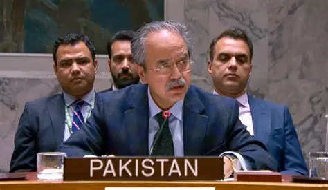 اقوامِ متحدہ میں پاکستان کے مستقل مندوب سفیر عاصم افتخار احمد نے 8 ممالک کی جانب سے سلامتی کونسل میں مشترکہ بیان پیش کرتے ہوئے فلسطینیوں کی جبری بے دخلی اور اسرائیلی بستیوں کی تعمیر کی شدید مذمت کی ہے